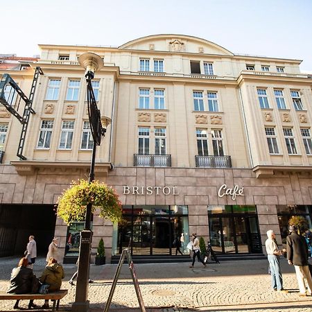 Bristol Economy Bed & Breakfast บือตอม ภายนอก รูปภาพ